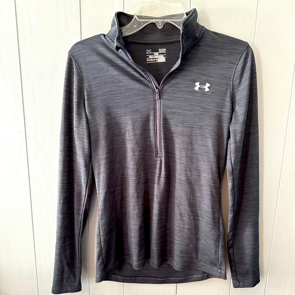 Women’s Under Armour 1/2 Zip Drifit Long Sleeve. Size S